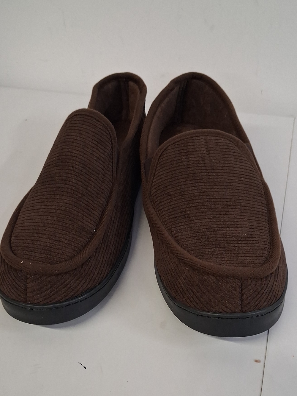 NWT Mens Alpine Swiss Steve Brown Couduroy Slippers